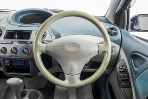 Хетчбэк Toyota Vitz 2000 года, 459000 рублей, Барнаул