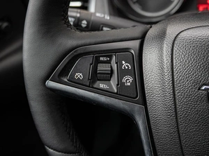 Седан Opel Astra 2013 года, 905000 рублей, Краснодар