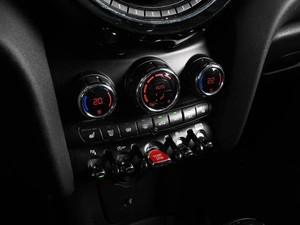 Хетчбэк MINI Cooper 2019 года, 1990000 рублей, Аксай