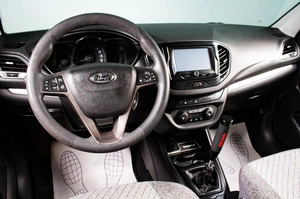 Седан ВАЗ (LADA) Vesta 2017 года, 799000 рублей, Сургут