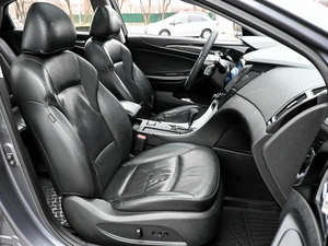 Седан Hyundai Sonata 2011 года, 1099000 рублей, Волгоград