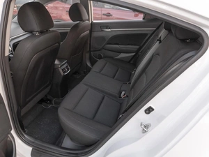Седан Hyundai Elantra 2020 года, 1599000 рублей, Саратов