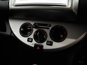 Хетчбэк Nissan Note 2010 года, 660000 рублей, Красноярск