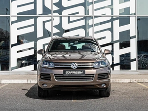 Внедорожник Volkswagen Touareg 2014 года, 2340000 рублей, Краснодар