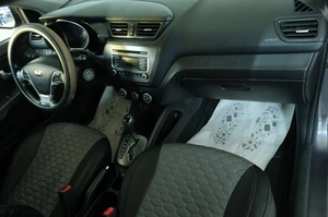 Хетчбэк Kia Rio 2017 года, 959000 рублей, Омск