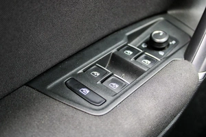 Внедорожник Volkswagen Tiguan 2018 года, 2650000 рублей, Ярославль