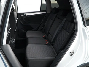 Внедорожник Volkswagen Tiguan 2018 года, 1799077 рублей, Москва