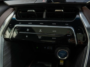 Внедорожник Toyota Harrier 2021 года, 4140000 рублей, Краснодар