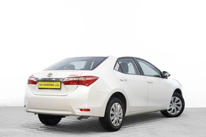 Седан Toyota Corolla 2013 года, 1329000 рублей, Барнаул