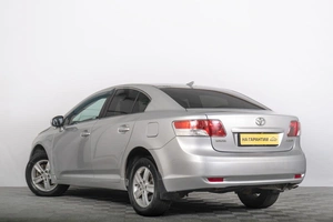 Седан Toyota Avensis 2009 года, 939000 рублей, Томск
