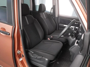 Минивэн Toyota Roomy 2021 года, 1744000 рублей, Воронеж