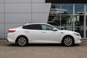 Седан Kia Optima 2017 года, 1830000 рублей, Ярославль