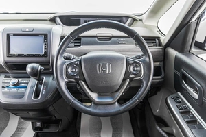 Минивэн Honda Freed 2018 года, 1849000 рублей, Барнаул