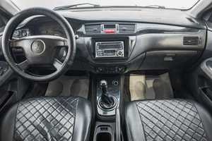 Седан Mitsubishi Lancer 2004 года, 389000 рублей, Барнаул