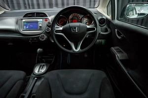 Хетчбэк Honda Fit 2012 года, 867000 рублей, Красноярск