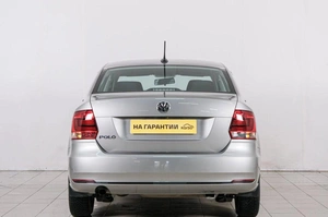 Седан Volkswagen Polo 2018 года, 1229000 рублей, Красноярск
