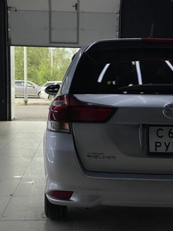 Универсал Toyota Corolla Fielder 2017 года, 1450000 рублей, Красноярск