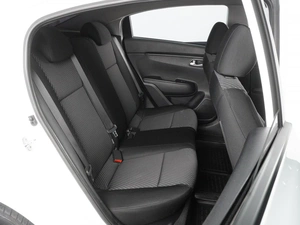 Седан Kia Rio 2019 года, 1270000 рублей, Красный Пахарь