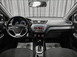 Хетчбэк Kia Rio 2016 года, 1100000 рублей, Красноярск