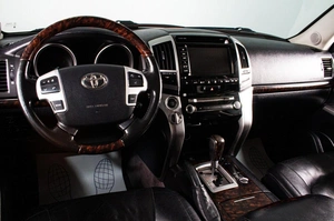 Внедорожник Toyota Land Cruiser 2012 года, 3299000 рублей, Сургут