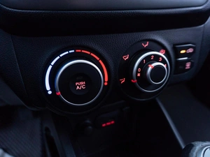 Седан Kia Rio 2014 года, 949000 рублей, Саратов