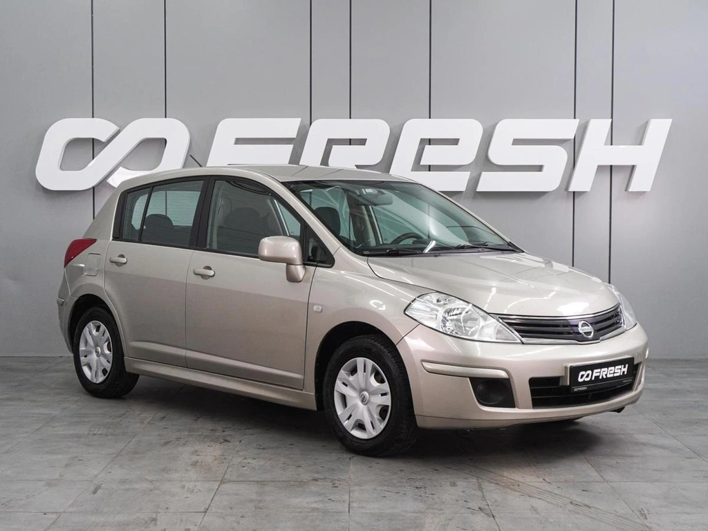 Хетчбэк Nissan Tiida 2012 года, 699000 рублей, Воронеж