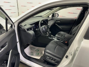Внедорожник Toyota Corolla Cross 2024 года, 2890000 рублей, Красноярск