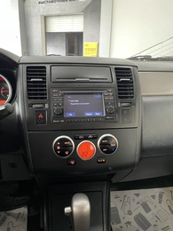 Хетчбэк Nissan Tiida 2012 года, 697000 рублей, Солонцы