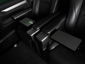 Минивэн Toyota Vellfire 2018 года, 4999000 рублей, Красный Пахарь