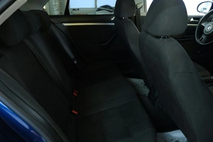 Седан Volkswagen Jetta 2010 года, 599000 рублей, Омск