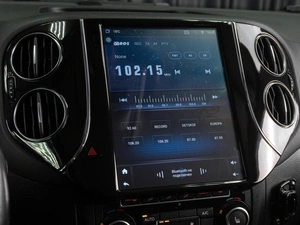 Внедорожник Volkswagen Tiguan 2013 года, 1269000 рублей, Тюмень