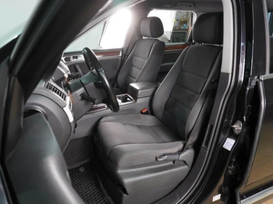 Внедорожник Volkswagen Touareg 2008 года, 1279000 рублей, Воронеж
