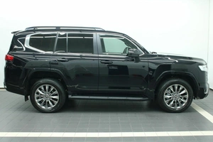 Внедорожник Toyota Land Cruiser 2021 года, 11490000 рублей, Красноярск