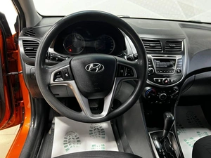 Седан Hyundai Solaris 2015 года, 949000 рублей, Красноярск