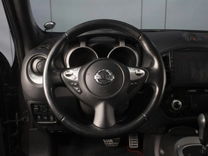 Внедорожник Nissan Juke 2013 года, 1350000 рублей, Омск