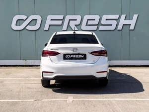 Седан Hyundai Solaris 2019 года, 1379000 рублей, Большой Сочи