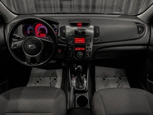Седан Kia Cerato 2011 года, 799000 рублей, Красноярск