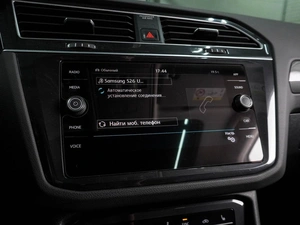 Внедорожник Volkswagen Tiguan 2019 года, 2480000 рублей, Воронеж