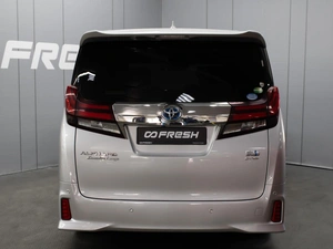 Минивэн Toyota Alphard 2017 года, 4080000 рублей, Омск
