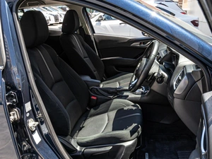 Хетчбэк Mazda Axela 2016 года, 1350000 рублей, Краснодар