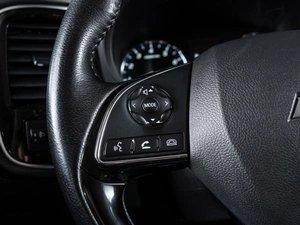 Внедорожник Mitsubishi Outlander 2018 года, 1920000 рублей, Волгоград