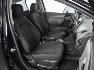 Седан Chevrolet Aveo 2013 года, 689000 рублей, Воронеж