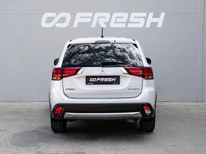 Внедорожник Mitsubishi Outlander 2015 года, 1420000 рублей, Краснодар