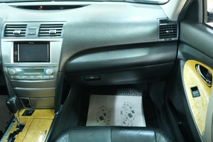 Седан Toyota Camry 2006 года, 989000 рублей, Омск