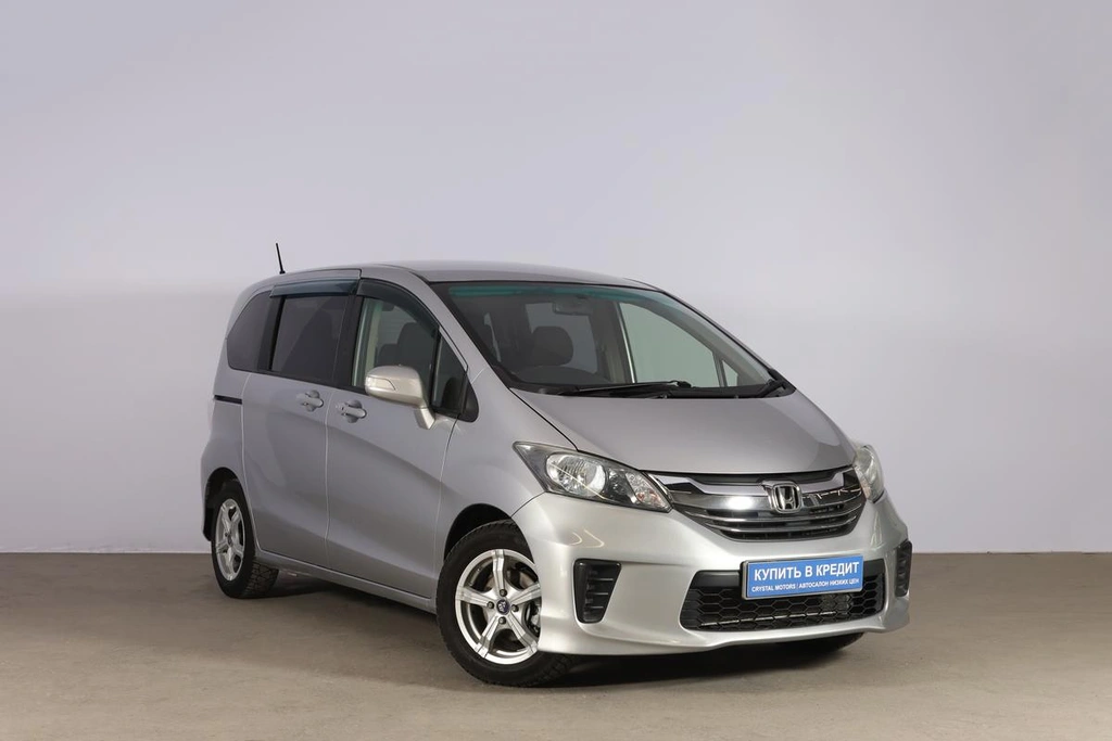 Минивэн Honda Freed 2015 года, 1179000 рублей, Новосибирск