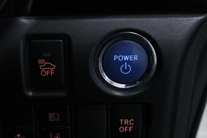 Минивэн Toyota Esquire 2016 года, 2033000 рублей, Солонцы