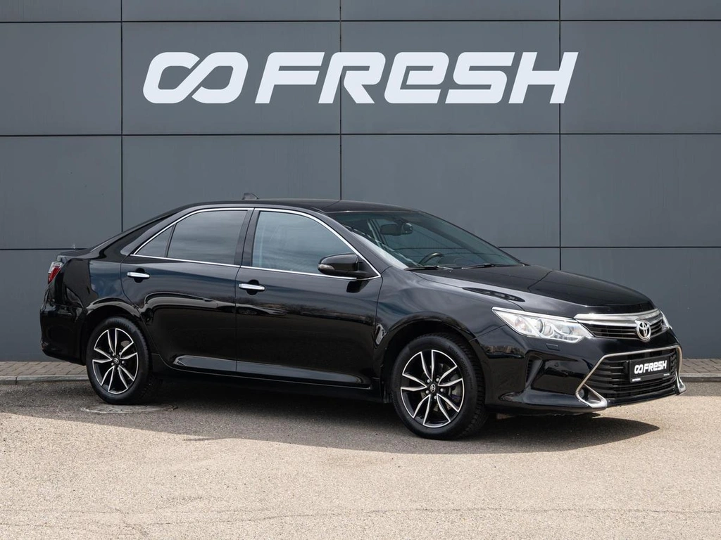 Седан Toyota Camry 2016 года, 2560000 рублей, Краснодар