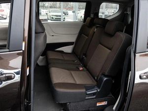 Минивэн Toyota Sienta 2019 года, 1680000 рублей, Краснодар