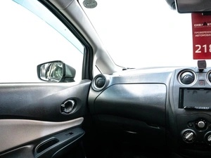 Хетчбэк Nissan Note 2017 года, 960000 рублей, Красноярск