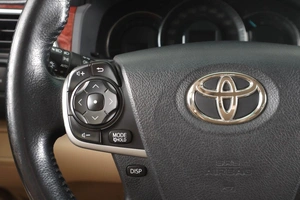 Седан Toyota Camry 2012 года, 1999000 рублей, Пермь